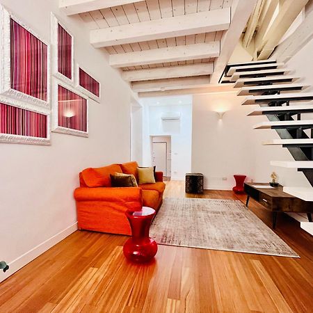 Riverside Loft Navigli - Spacious Two-Bedroom Apartment ミラノ エクステリア 写真