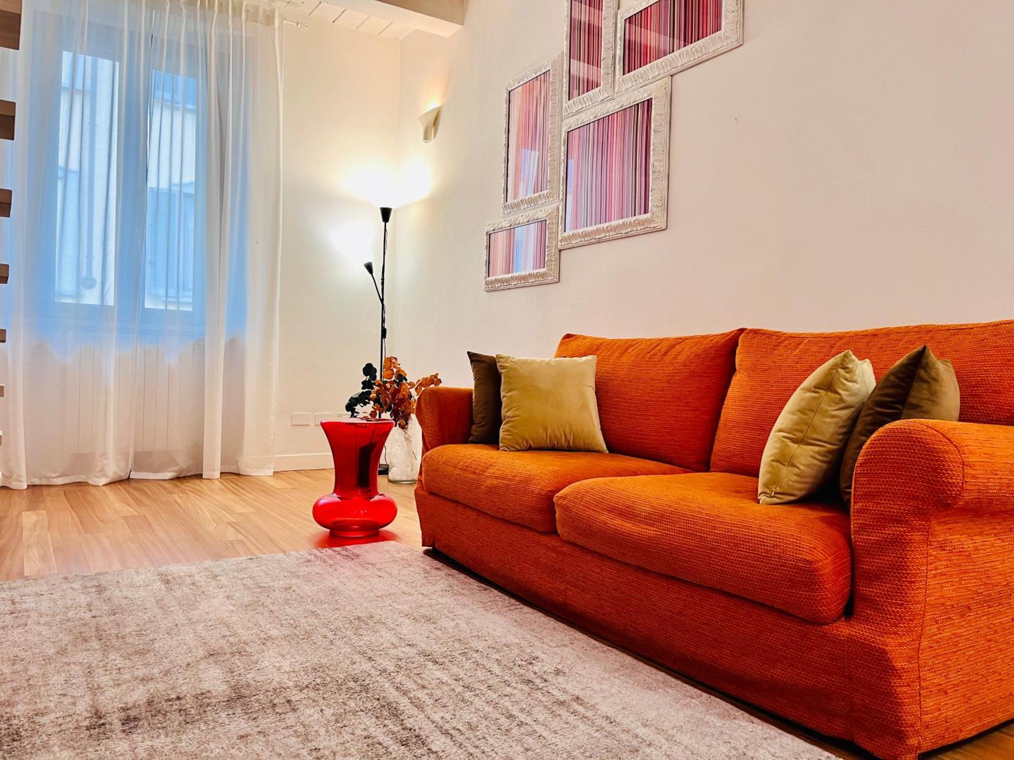 Riverside Loft Navigli - Spacious Two-Bedroom Apartment ミラノ エクステリア 写真