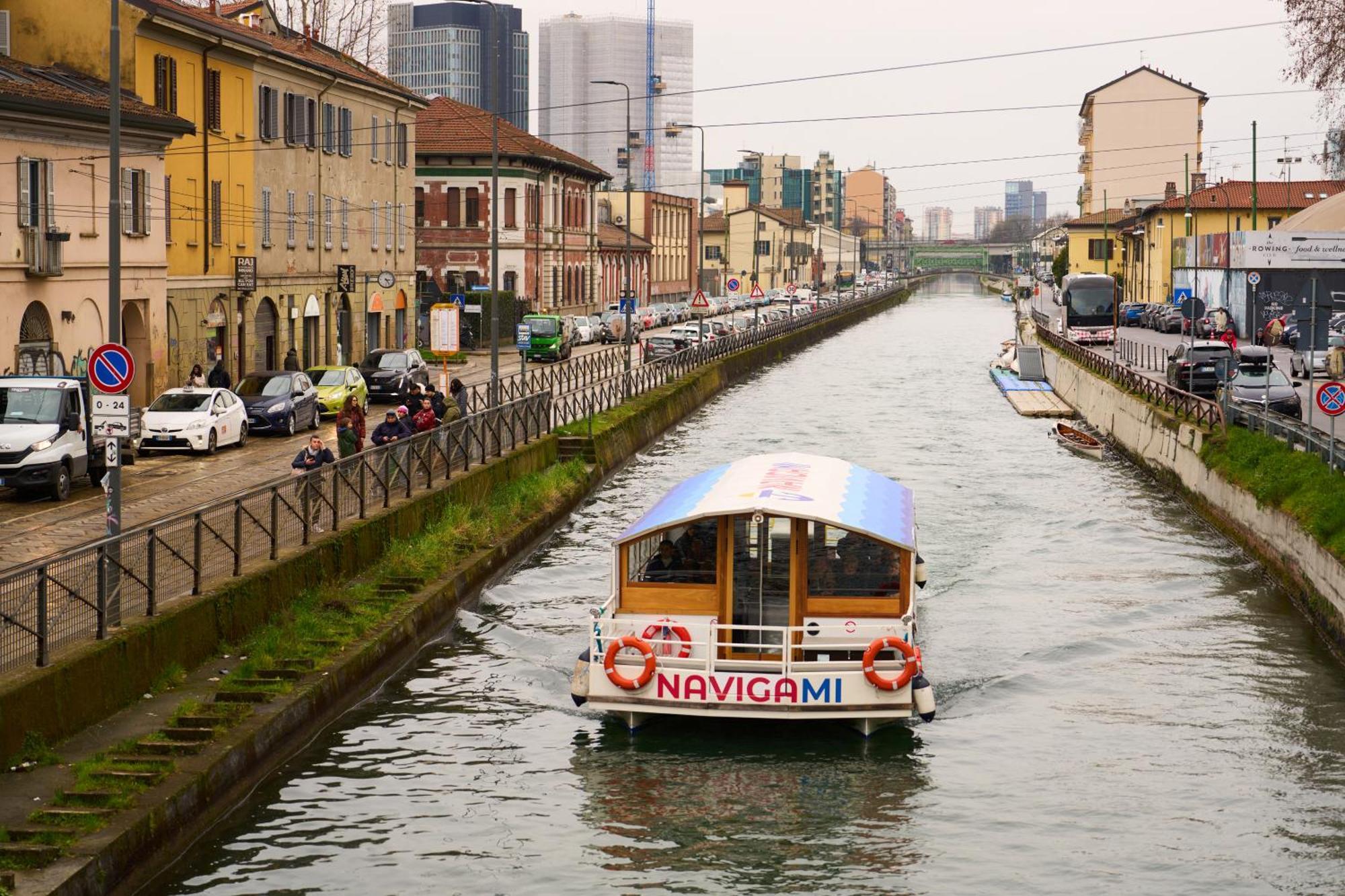 Riverside Loft Navigli - Spacious Two-Bedroom Apartment ミラノ エクステリア 写真