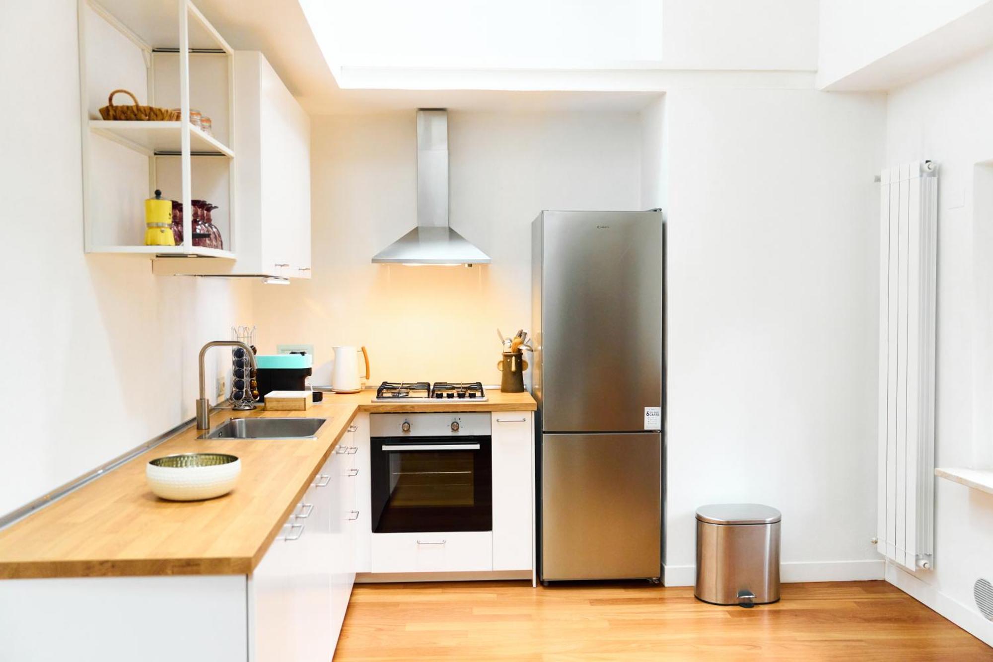 Riverside Loft Navigli - Spacious Two-Bedroom Apartment ミラノ エクステリア 写真