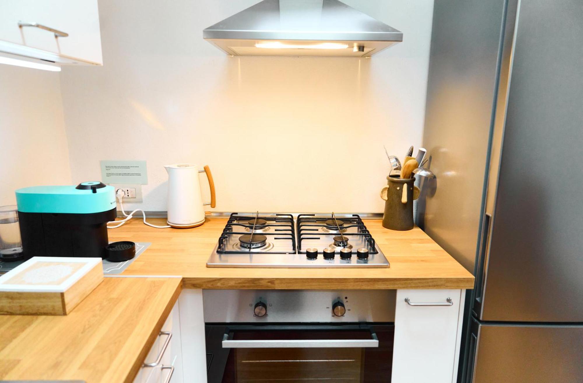 Riverside Loft Navigli - Spacious Two-Bedroom Apartment ミラノ エクステリア 写真